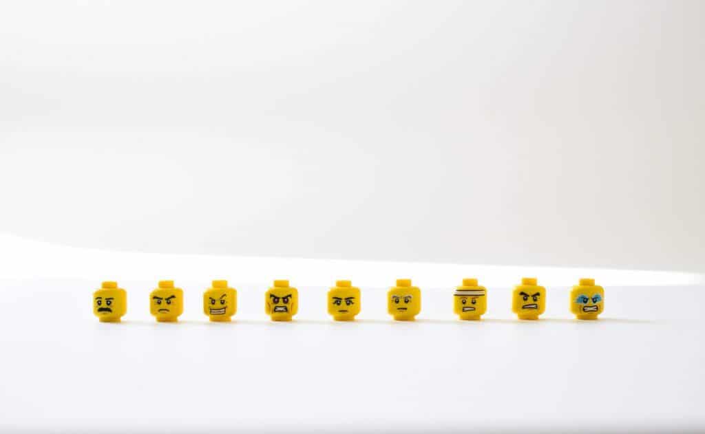 Główki z klocków LEGO